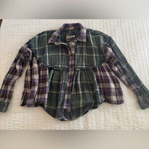 We the Free women’s purple & green plaid flowy top XS